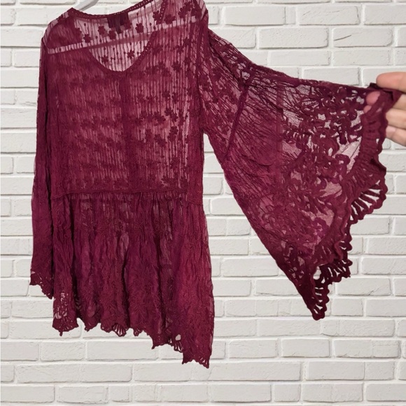 Lane Bryant Burgundy Lace Sheer Blouse Size 14/16 Bell Sleeve Boho Peplum - Picture 3 of 4